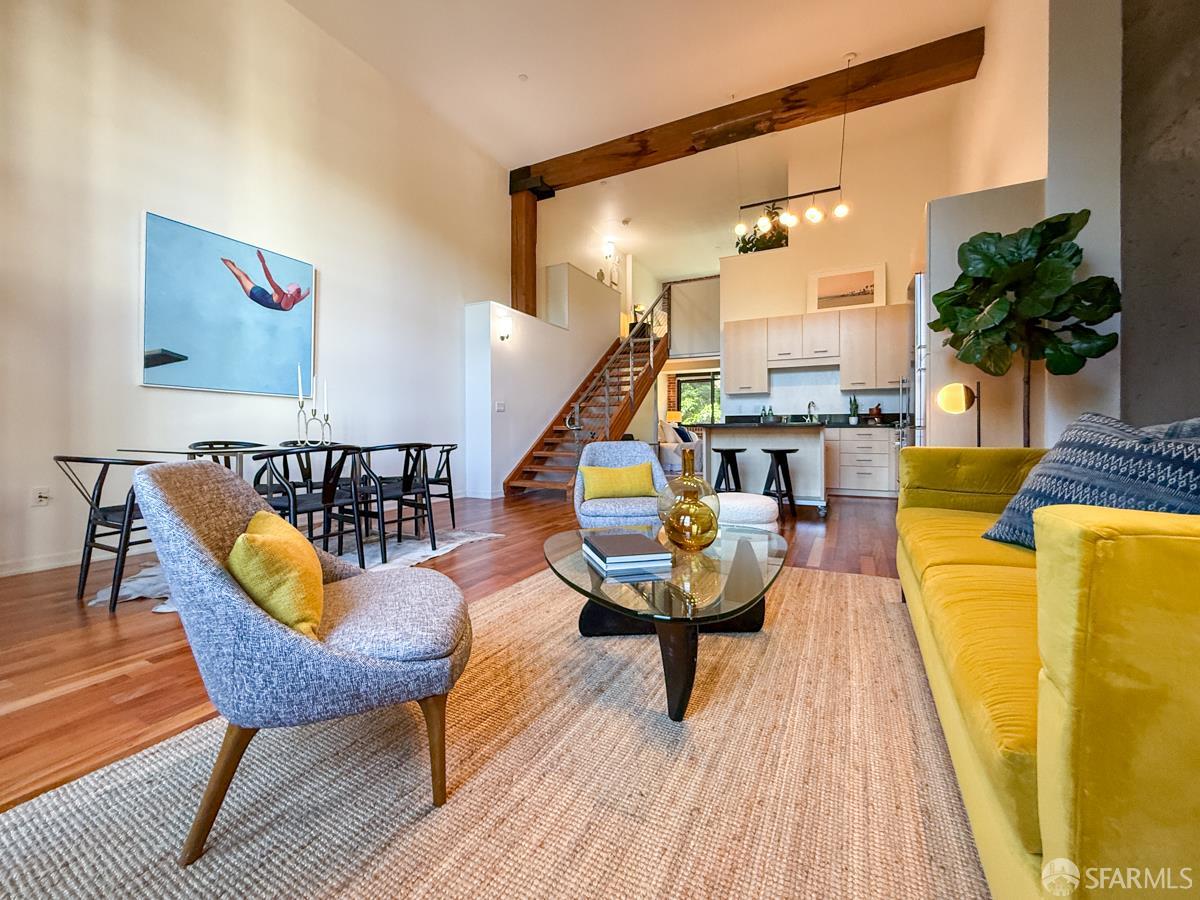 Photo #2: 426107105 Listing: Photo #2