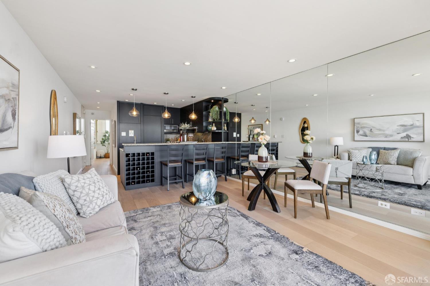 Photo #17: 426107929 Listing: Photo #17