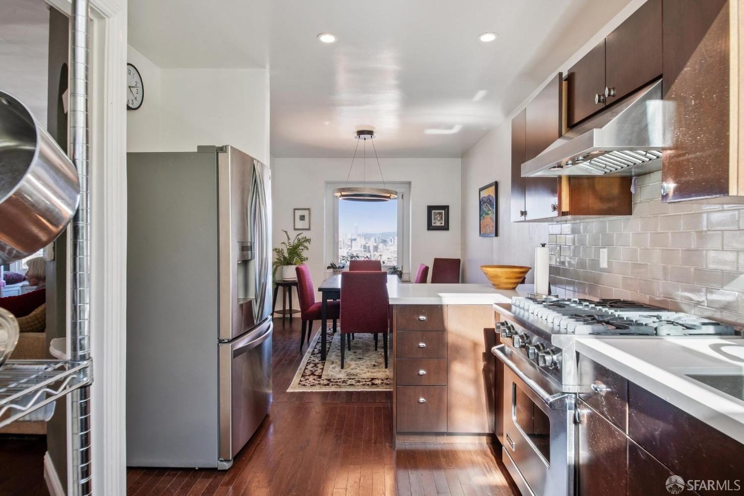 Detail Gallery Image 18 of 47 For 3348 Market St, San Francisco,  CA 94114 - 2 Beds | 2 Baths