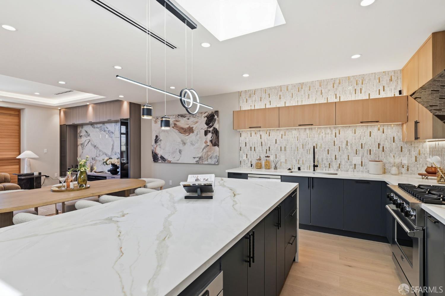 Detail Gallery Image 21 of 53 For 2124 18th Ave, San Francisco,  CA 94116 - 4 Beds | 3/1 Baths