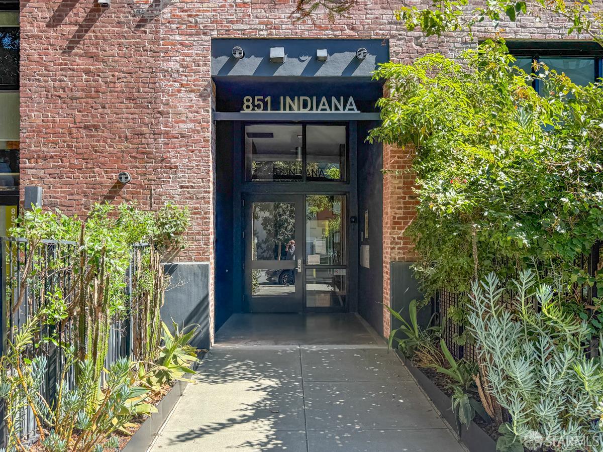 Photo #21: 426107105 Listing: Photo #21