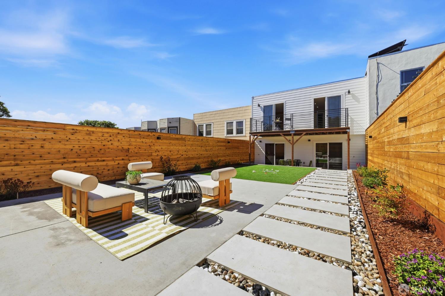 Detail Gallery Image 52 of 53 For 2124 18th Ave, San Francisco,  CA 94116 - 4 Beds | 3/1 Baths