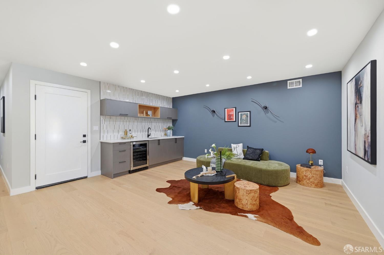 Detail Gallery Image 15 of 53 For 2124 18th Ave, San Francisco,  CA 94116 - 4 Beds | 3/1 Baths