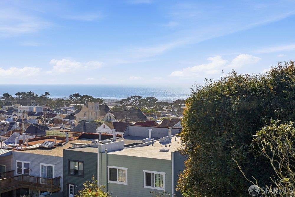 Detail Gallery Image 8 of 62 For 1747 32nd Ave, San Francisco,  CA 94122 - 2 Beds | 1 Baths