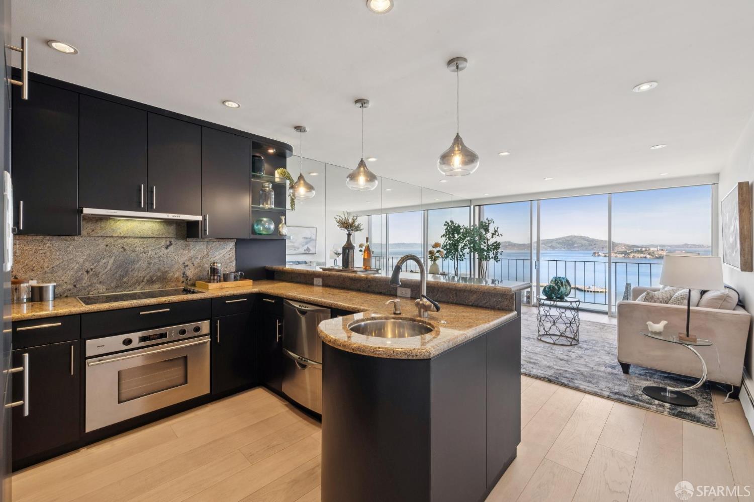 Photo #22: 426107929 Listing: Photo #22