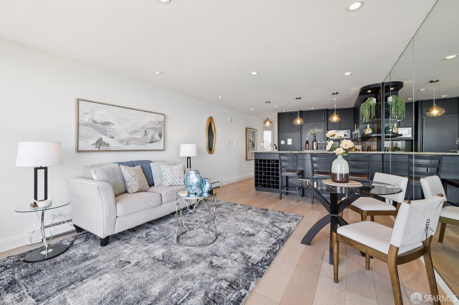 Photo #16: 426107929 Listing: Photo #16