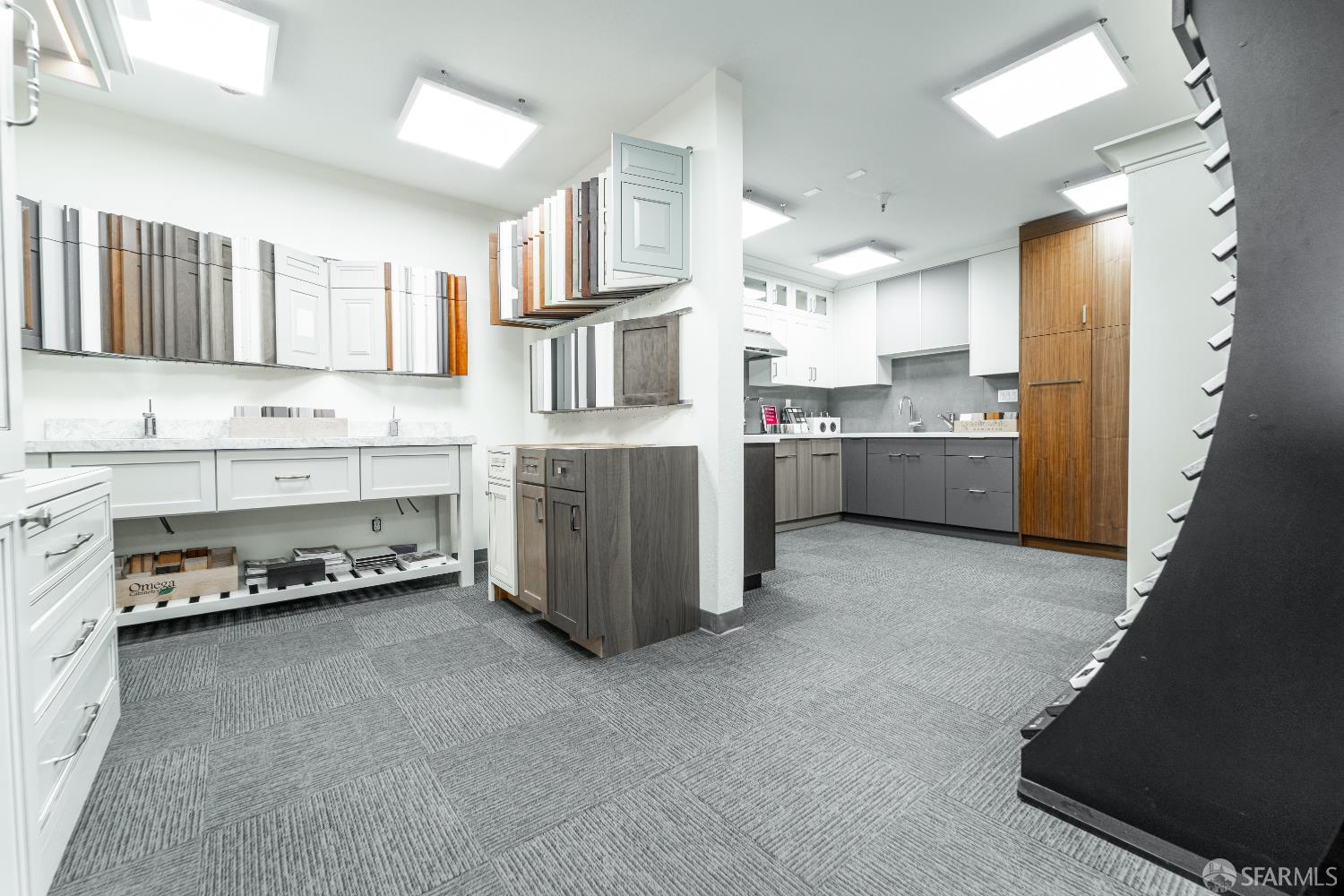 Detail Gallery Image 10 of 35 For 1435 Huntington Ave #C,  South San Francisco,  CA 94080 - – Beds | – Baths