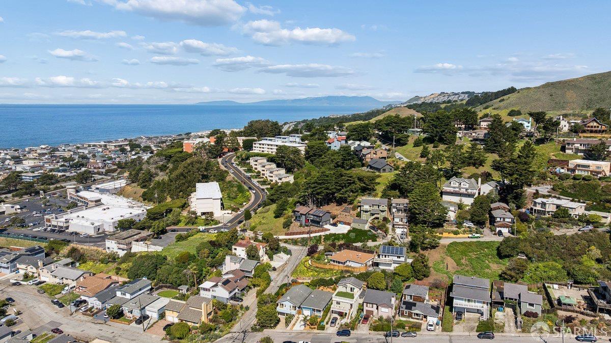 Detail Gallery Image 28 of 31 For 409 Pacific Ave, Pacifica,  CA 94044 - 2 Beds | 1 Baths