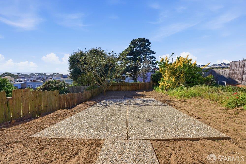 Detail Gallery Image 50 of 62 For 1747 32nd Ave, San Francisco,  CA 94122 - 2 Beds | 1 Baths