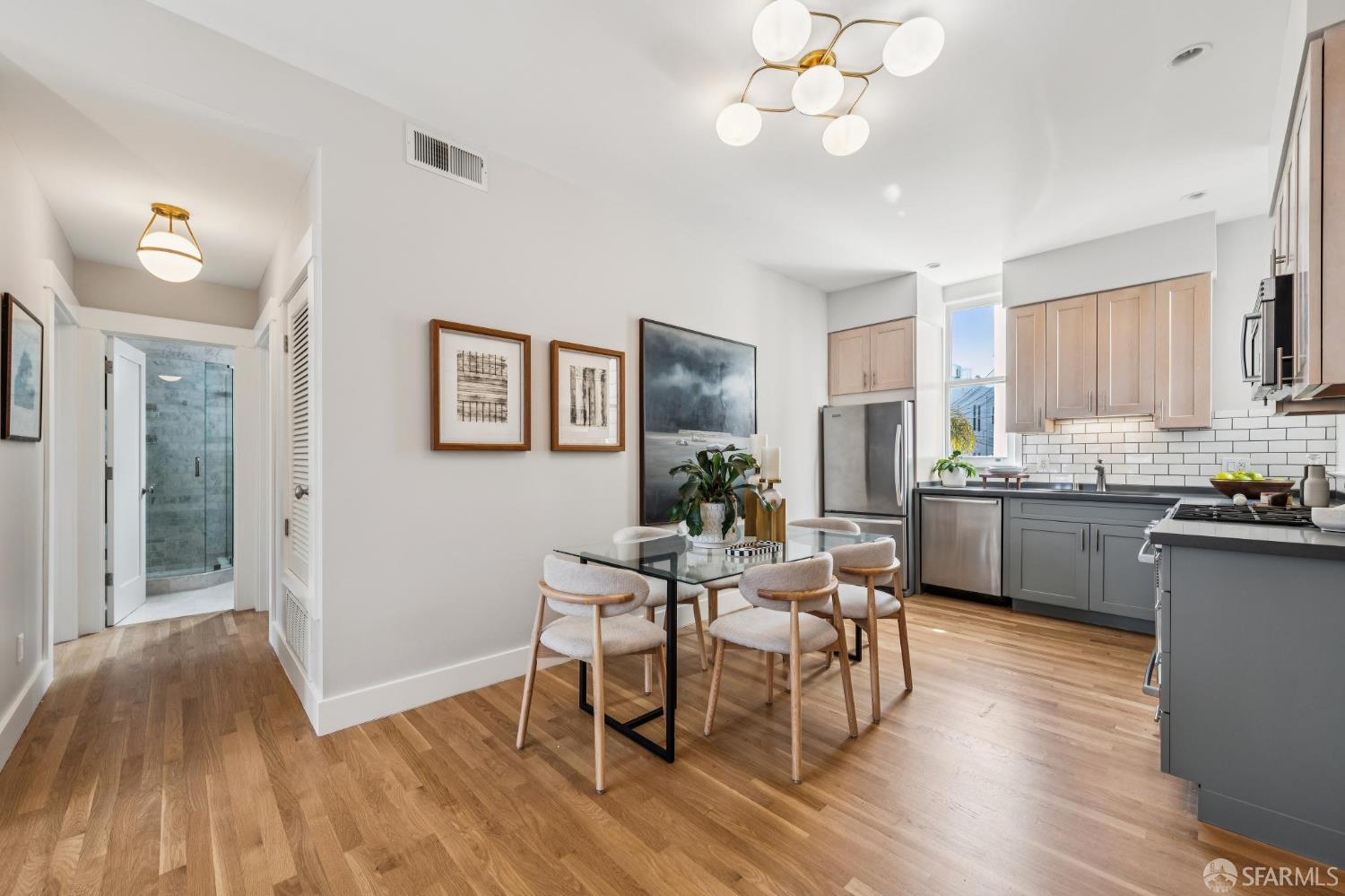 Photo #2: 426112629 Listing: Photo #2