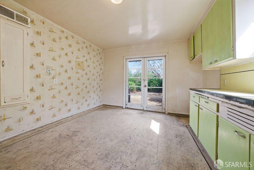 Detail Gallery Image 16 of 49 For 267 Milagra Dr, Pacifica,  CA 94044 - 3 Beds | 1 Baths