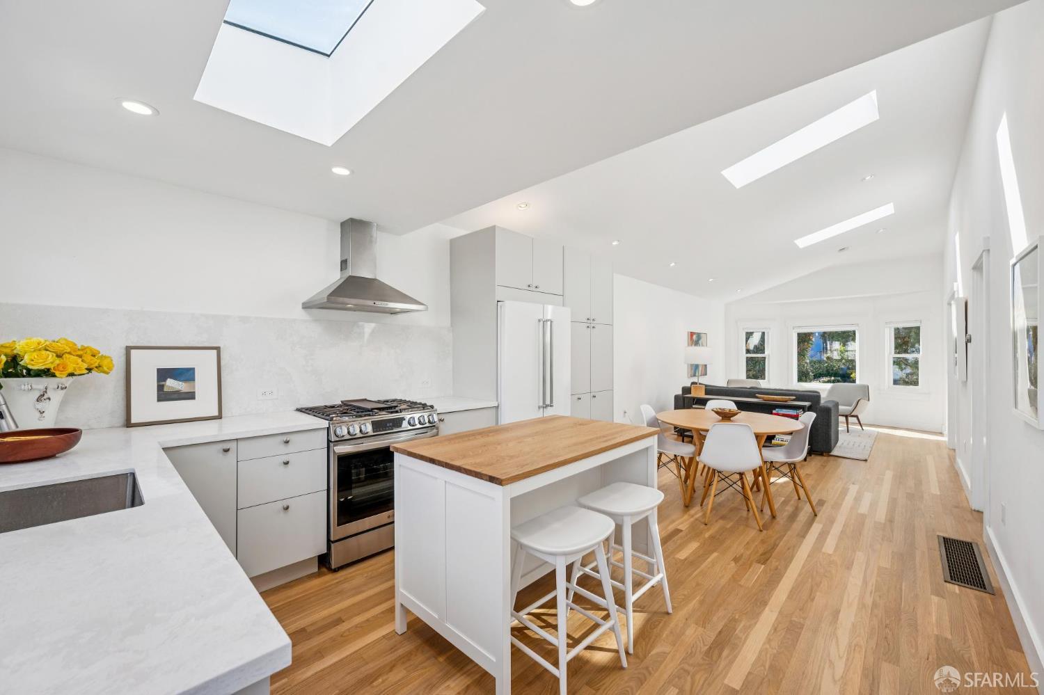 Detail Gallery Image 14 of 45 For 170 Staples Ave, San Francisco,  CA 94112 - 2 Beds | 1 Baths