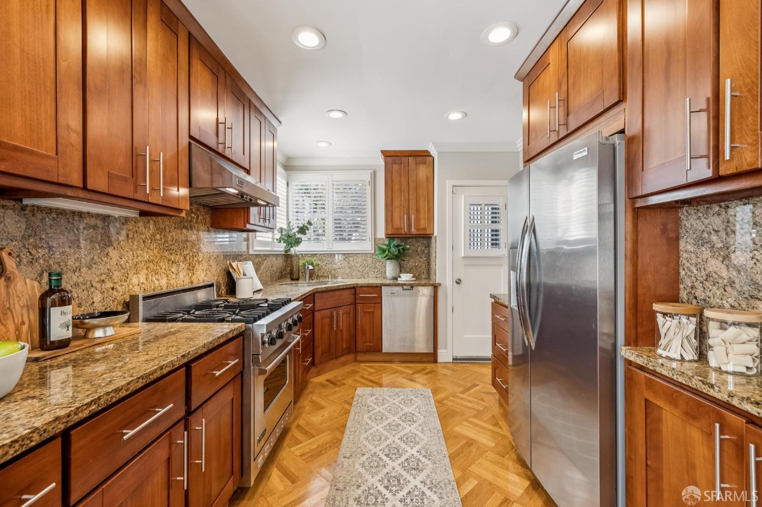 Detail Gallery Image 17 of 54 For 21 Lagunitas Dr, San Francisco,  CA 94132 - 3 Beds | 2/1 Baths