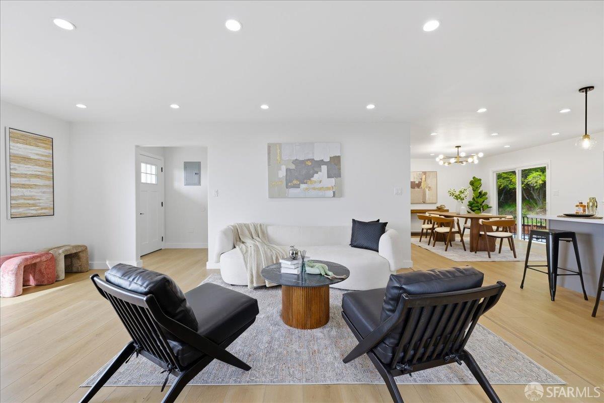 Detail Gallery Image 7 of 46 For 15942 Cambrian Dr, San Leandro,  CA 94578 - 5 Beds | 3 Baths