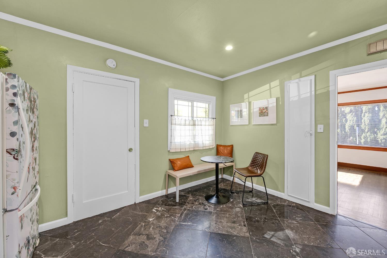 Detail Gallery Image 23 of 29 For 3422 Kansas St, Oakland,  CA 94602 - 3 Beds | 1 Baths