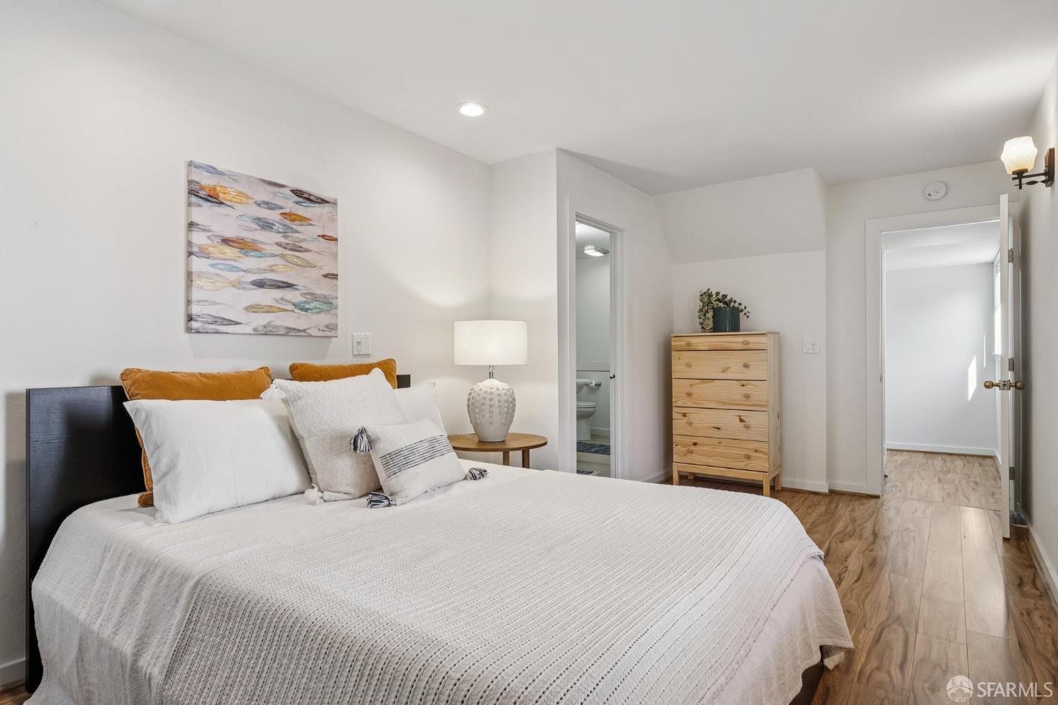 Detail Gallery Image 34 of 54 For 4743 Mountain Blvd, Oakland,  CA 94619 - 4 Beds | 3 Baths