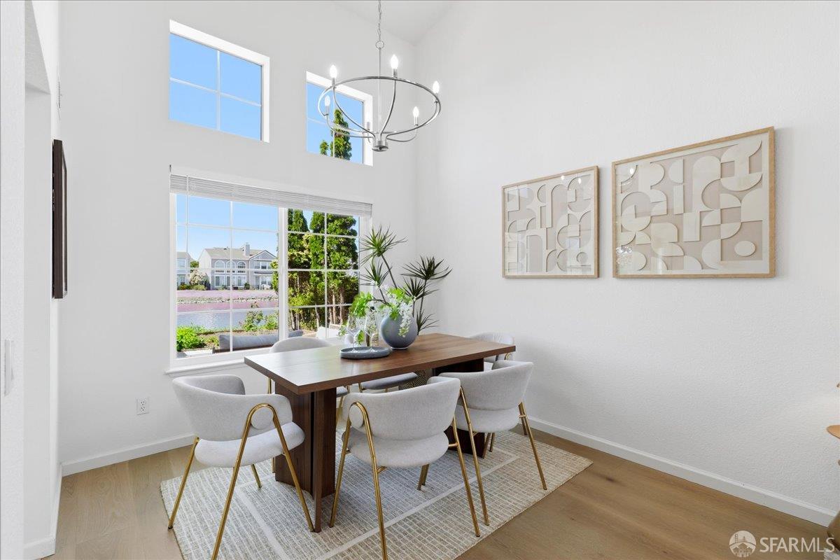 Detail Gallery Image 9 of 79 For 332 Mindanao Dr, Redwood City,  CA 94065 - 3 Beds | 2/1 Baths