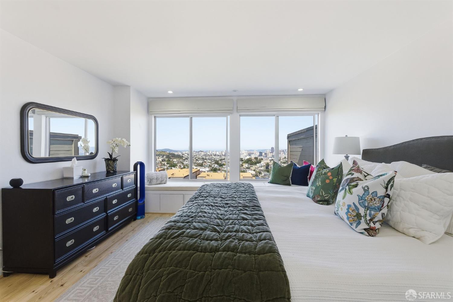 Detail Gallery Image 37 of 47 For 182 Carnelian Way, San Francisco,  CA 94131 - 3 Beds | 2/2 Baths