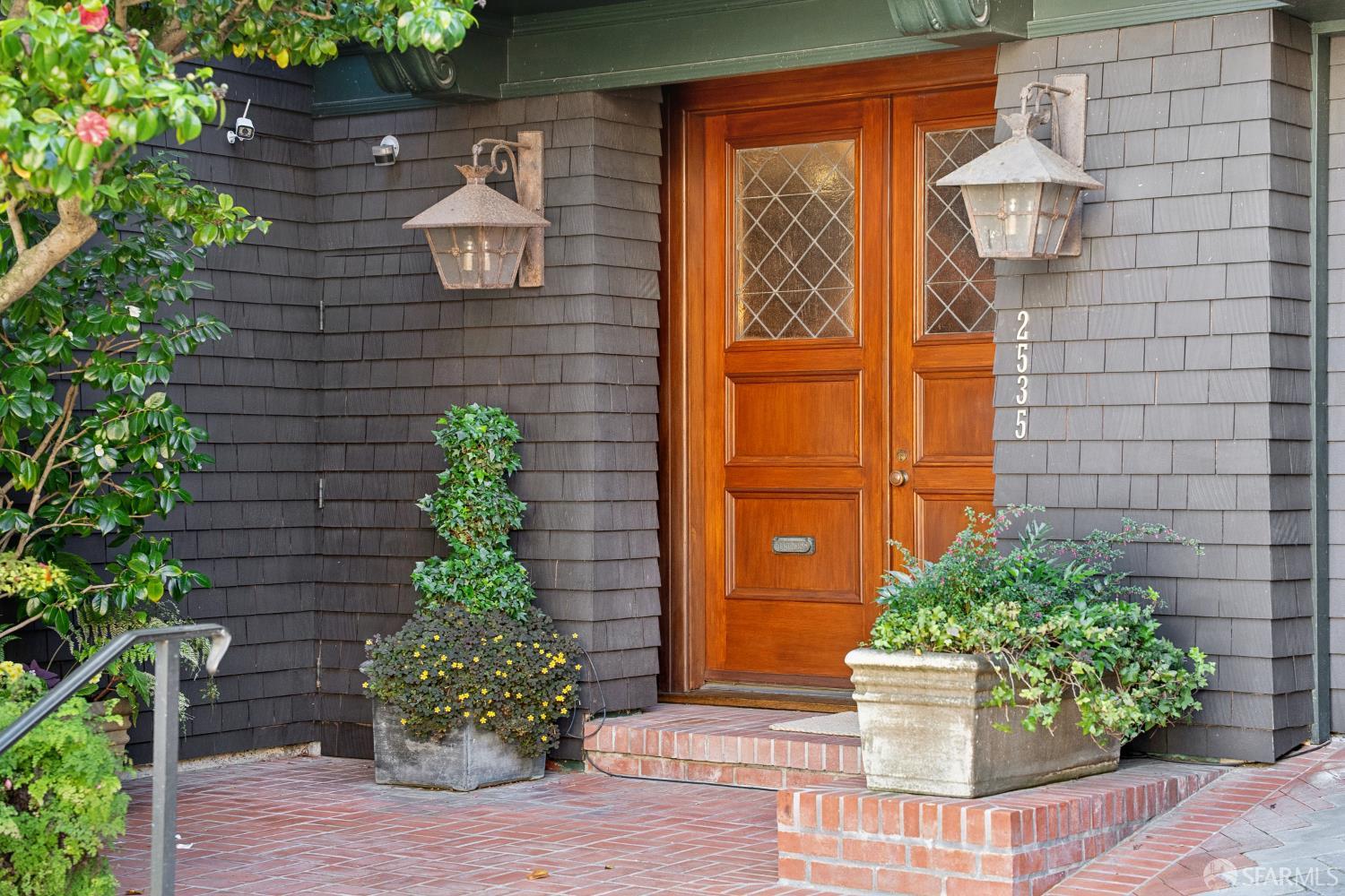 Detail Gallery Image 67 of 78 For 2535 Vallejo St, San Francisco,  CA 94123 - 3 Beds | 3/2 Baths