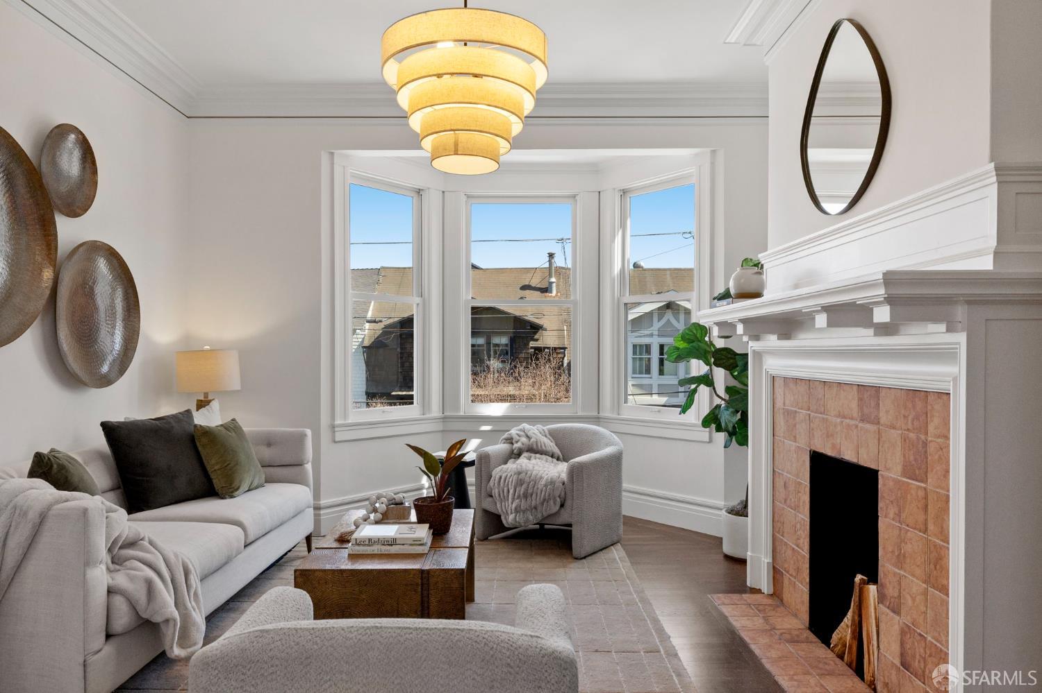 Photo #4: 426112839 Listing: Photo #4