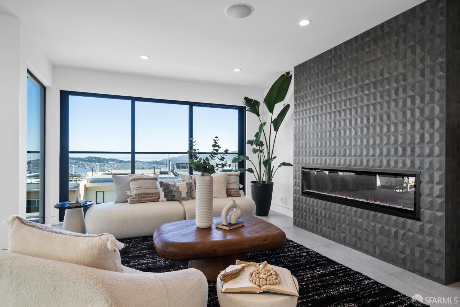 Detail Gallery Image 14 of 81 For 222 Molimo Dr, San Francisco,  CA 94127 - 4 Beds | 3/1 Baths