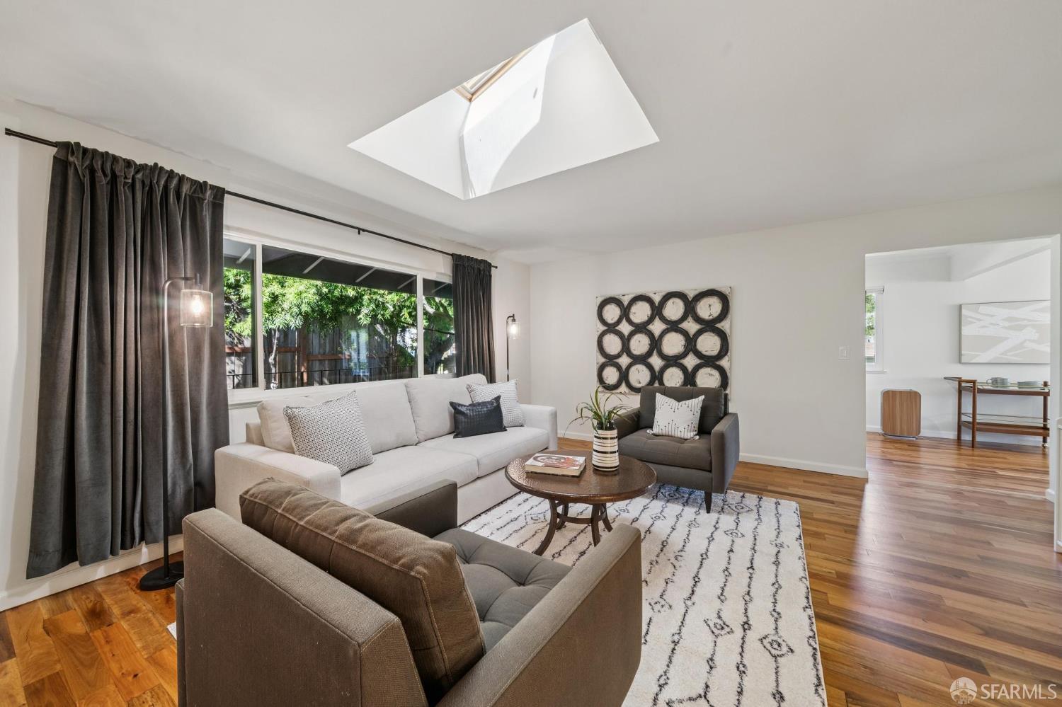 Detail Gallery Image 6 of 54 For 4743 Mountain Blvd, Oakland,  CA 94619 - 4 Beds | 3 Baths