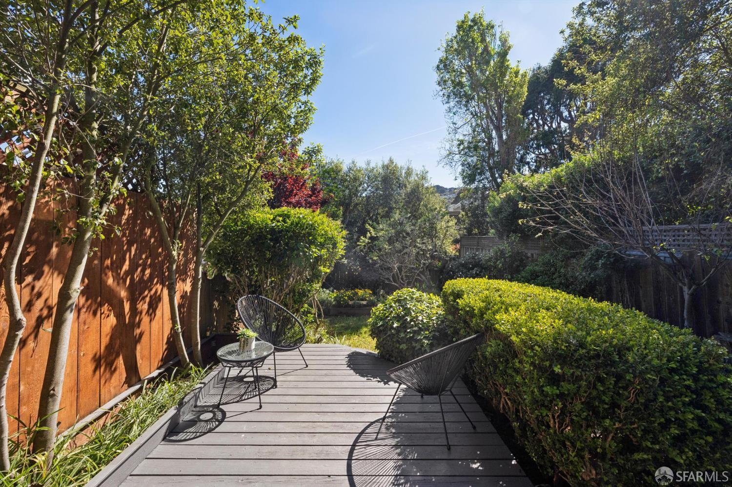 Detail Gallery Image 37 of 51 For 4333 23rd St, San Francisco,  CA 94114 - 3 Beds | 3 Baths