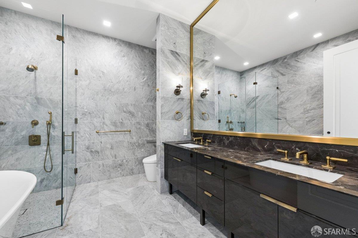 Photo #14: 426113307 Listing: Photo #14