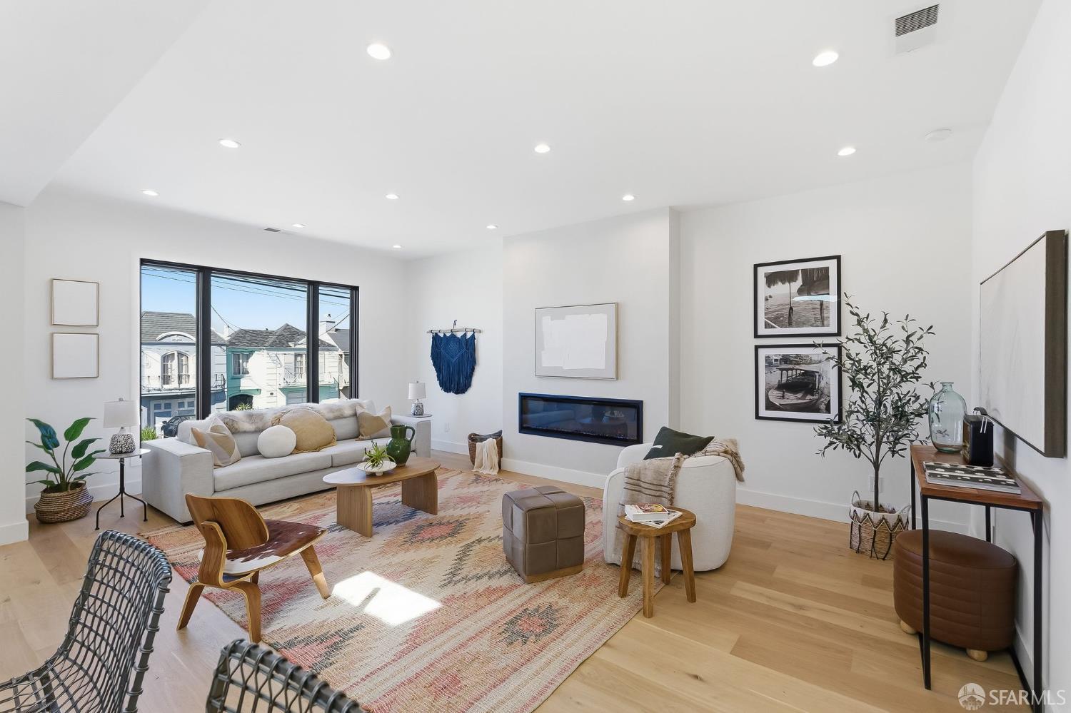 Detail Gallery Image 21 of 81 For 1646 34th Ave, San Francisco,  CA 94122 - 4 Beds | 3 Baths