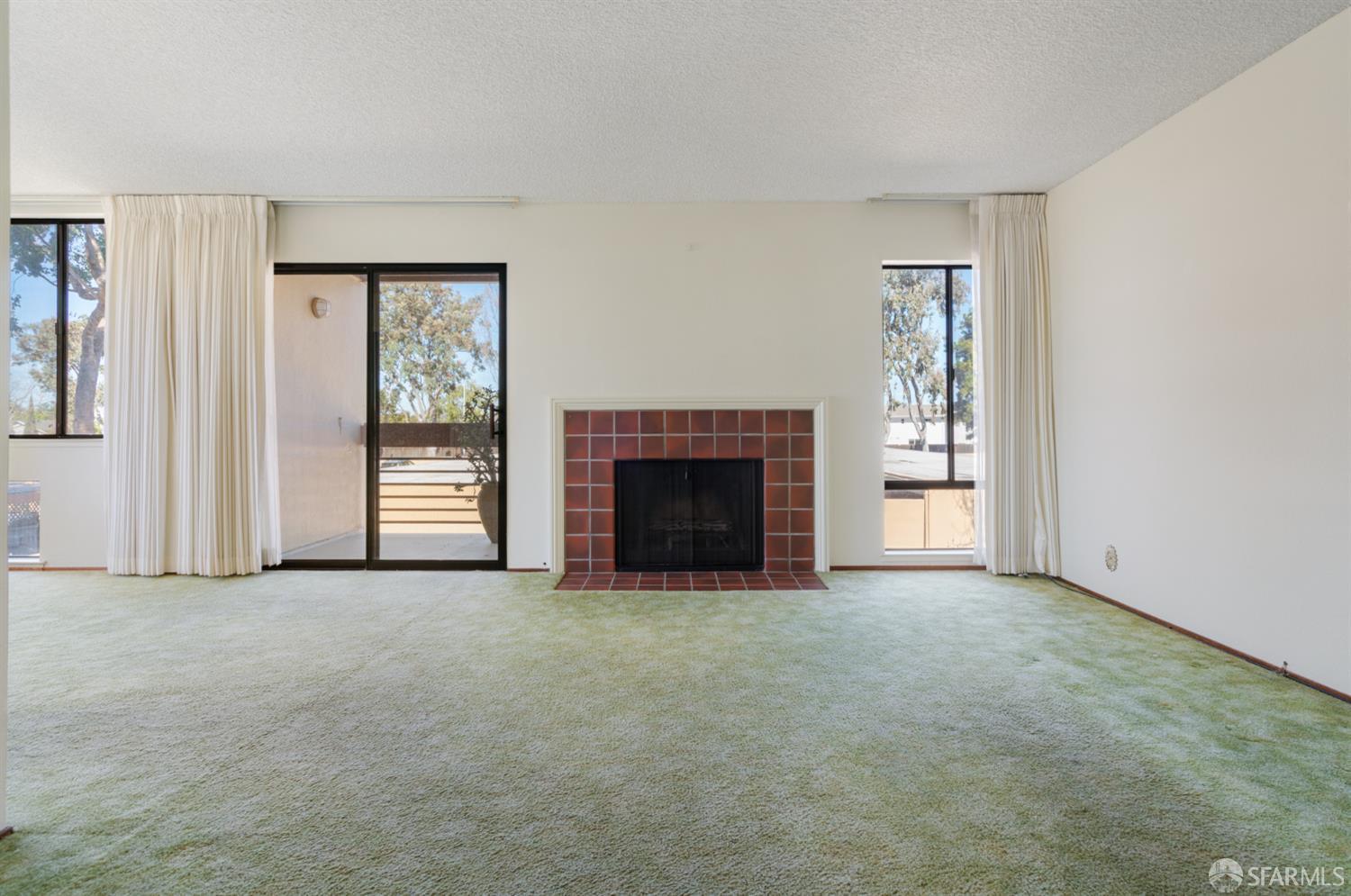 Detail Gallery Image 6 of 33 For 920 Beach Park Blvd #42,  Foster City,  CA 94404 - 2 Beds | 2 Baths
