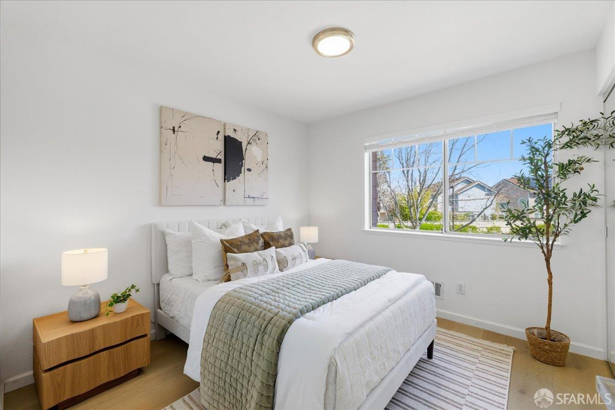 Detail Gallery Image 34 of 79 For 332 Mindanao Dr, Redwood City,  CA 94065 - 3 Beds | 2/1 Baths