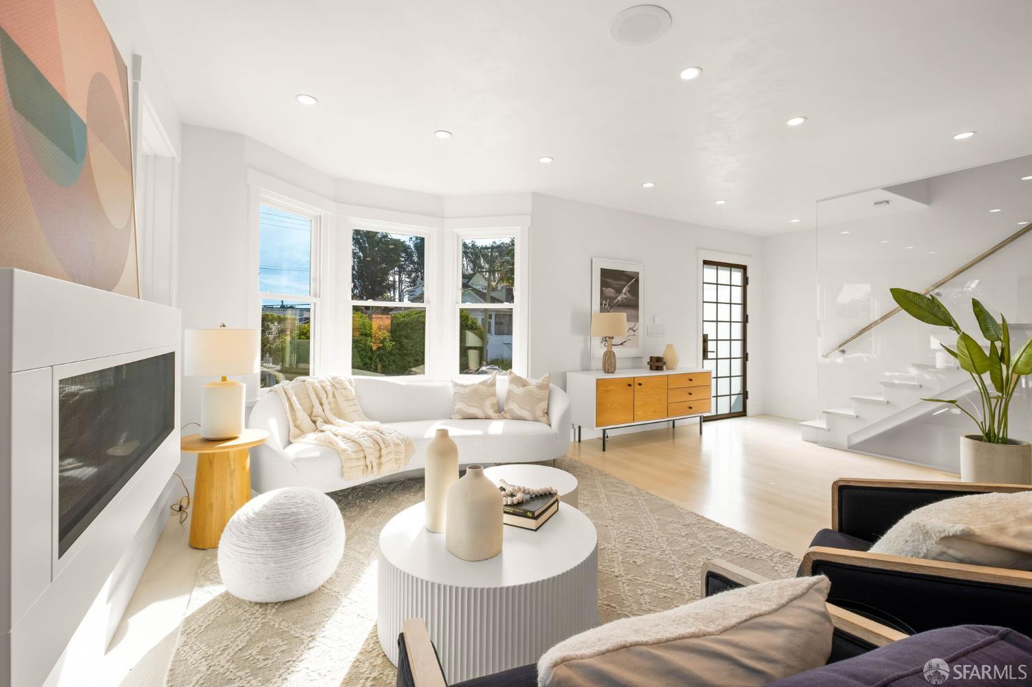 Detail Gallery Image 7 of 53 For 95 Nordhoff St, San Francisco,  CA 94131 - 4 Beds | 5 Baths