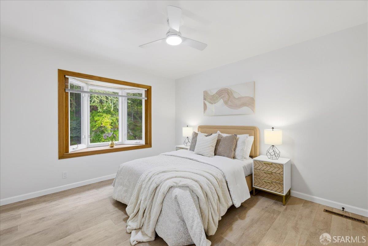 Detail Gallery Image 17 of 46 For 15942 Cambrian Dr, San Leandro,  CA 94578 - 5 Beds | 3 Baths