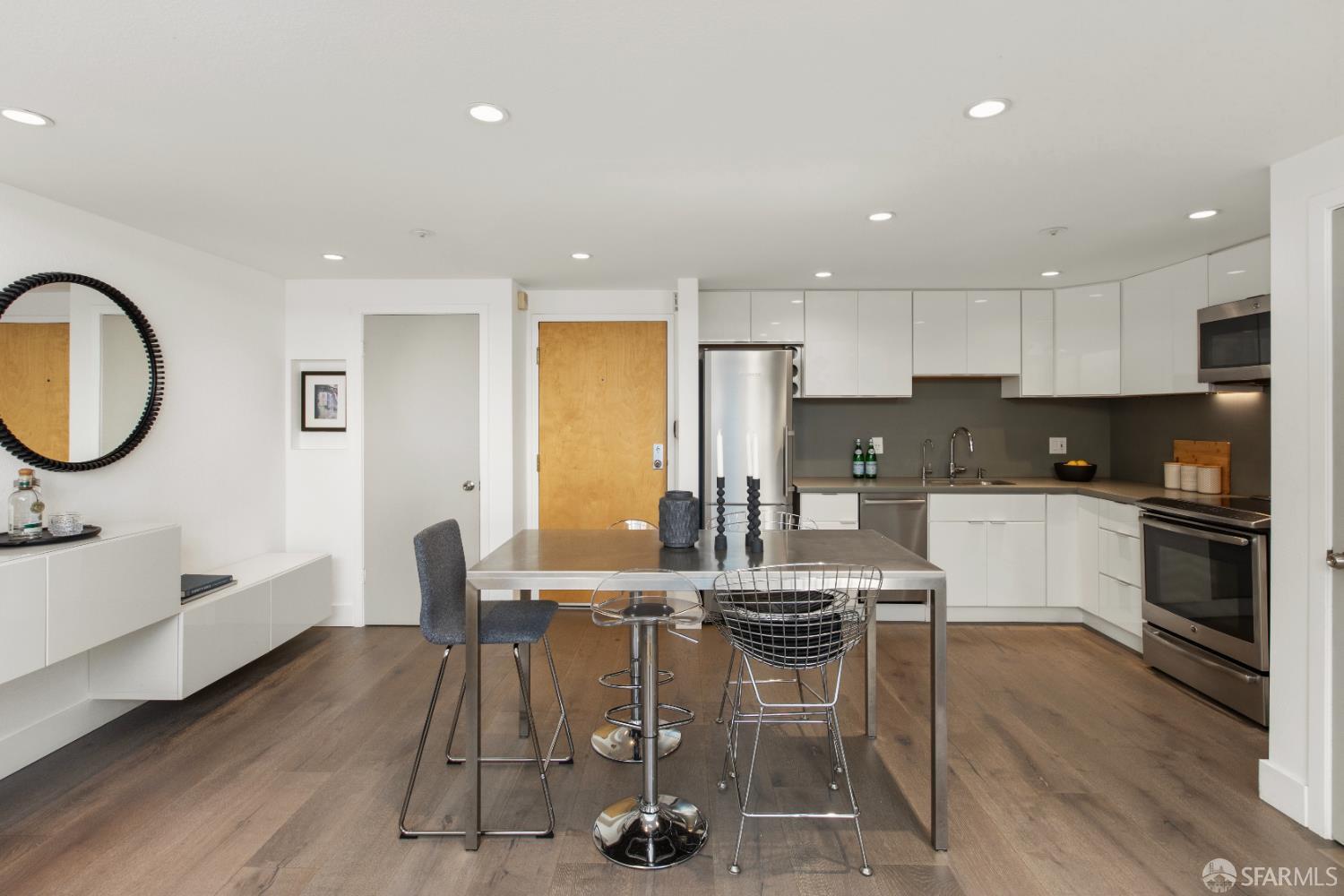 Photo #10: 426112915 Listing: Photo #10