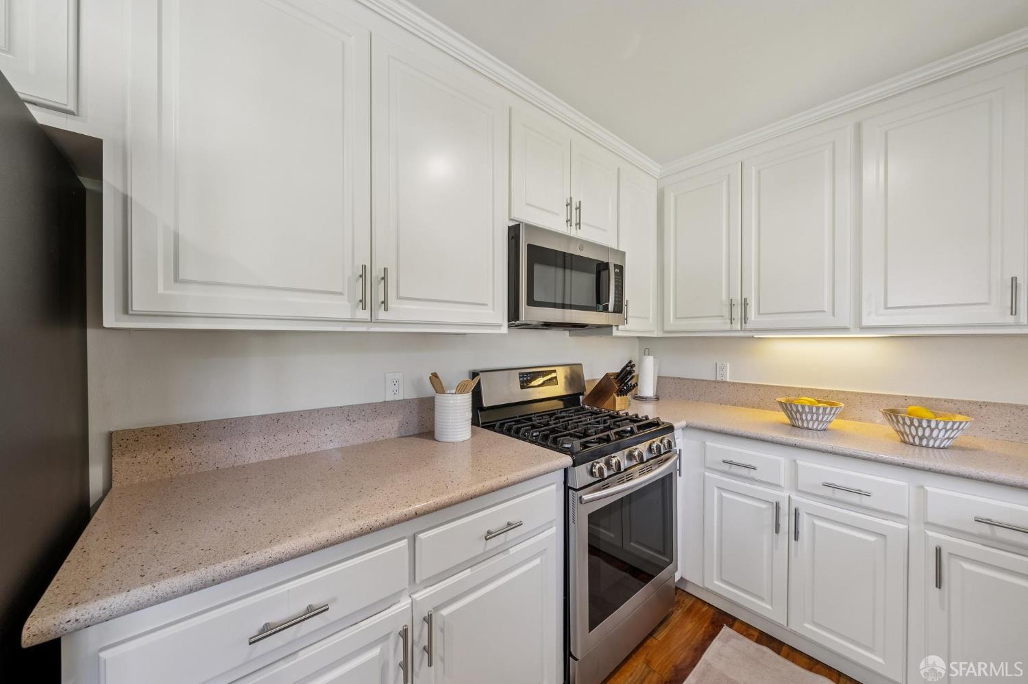 Detail Gallery Image 17 of 54 For 4743 Mountain Blvd, Oakland,  CA 94619 - 4 Beds | 3 Baths