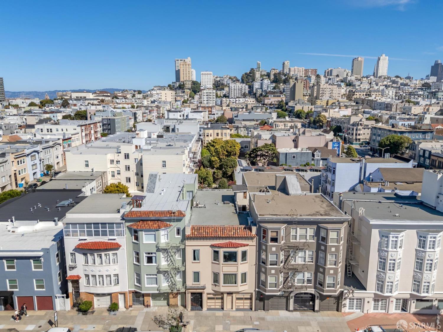 Detail Gallery Image 3 of 22 For 3130 Octavia St, San Francisco,  CA 94123 - – Beds | – Baths