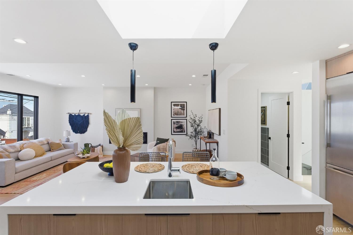 Detail Gallery Image 10 of 81 For 1646 34th Ave, San Francisco,  CA 94122 - 4 Beds | 3 Baths