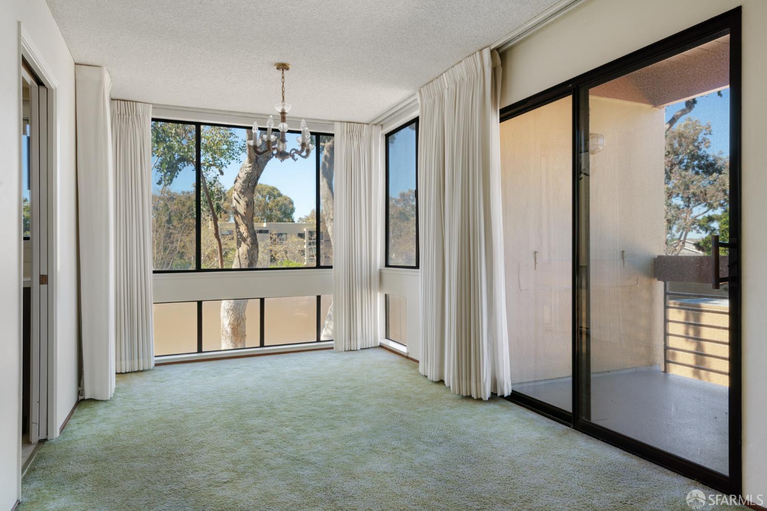 Detail Gallery Image 12 of 33 For 920 Beach Park Blvd #42,  Foster City,  CA 94404 - 2 Beds | 2 Baths
