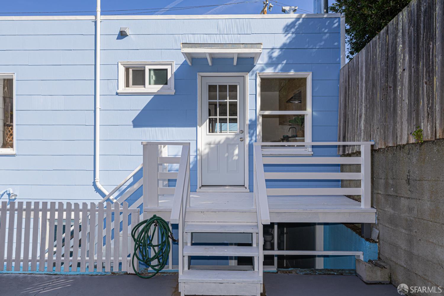 Detail Gallery Image 30 of 39 For 125 Garfield St, San Francisco,  CA 94134 - 4 Beds | 2 Baths