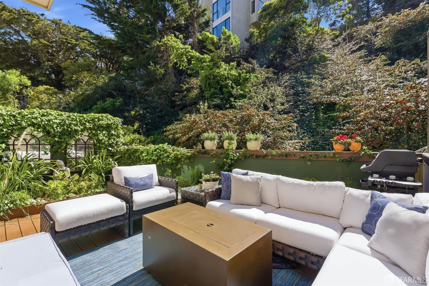 Detail Gallery Image 24 of 47 For 182 Carnelian Way, San Francisco,  CA 94131 - 3 Beds | 2/2 Baths