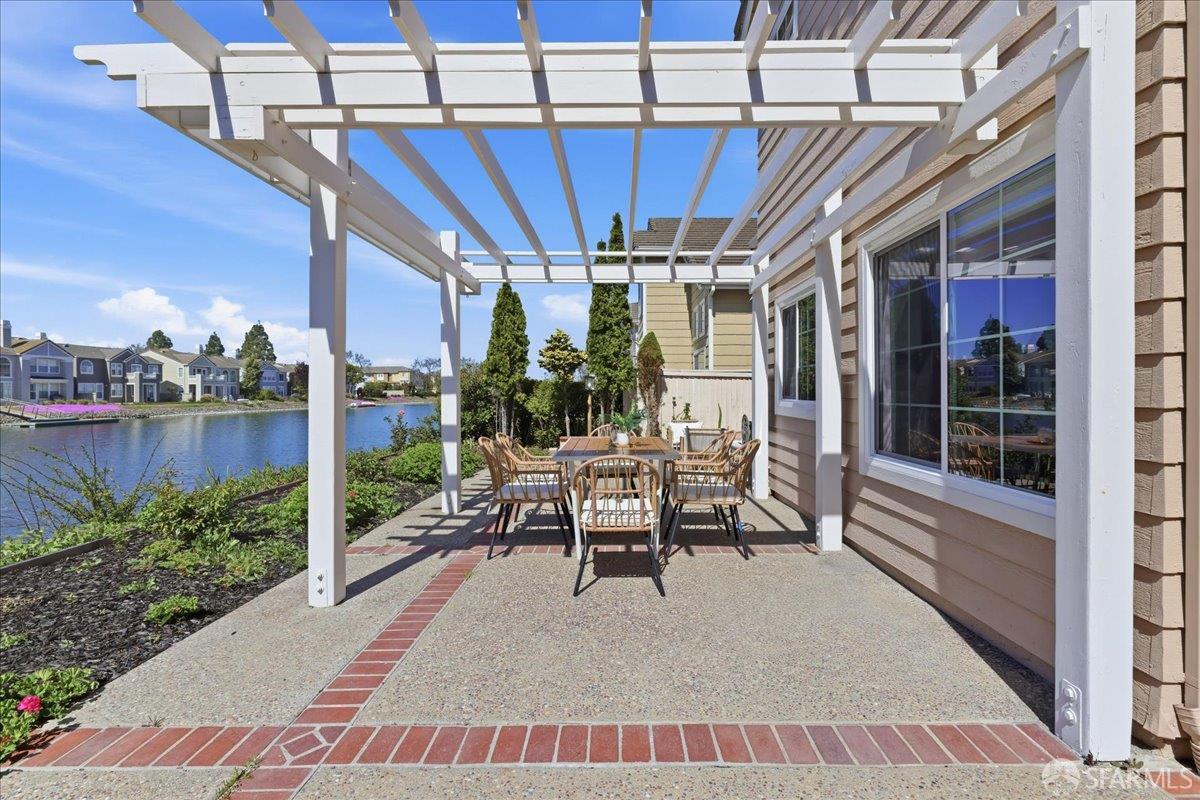 Detail Gallery Image 59 of 79 For 332 Mindanao Dr, Redwood City,  CA 94065 - 3 Beds | 2/1 Baths