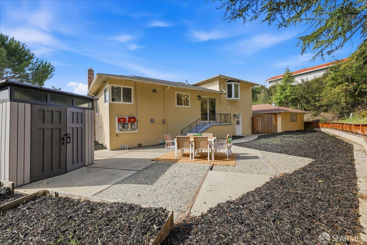 Detail Gallery Image 36 of 46 For 15942 Cambrian Dr, San Leandro,  CA 94578 - 5 Beds | 3 Baths