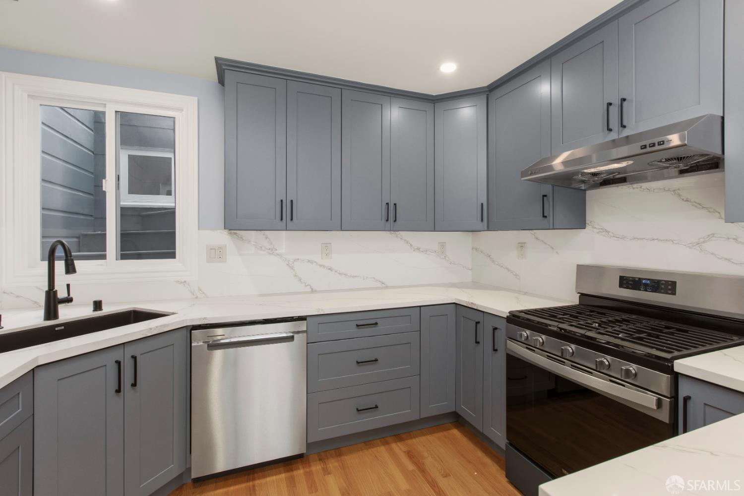 Detail Gallery Image 6 of 42 For 1627 20th Ave, San Francisco,  CA 94122 - – Beds | – Baths