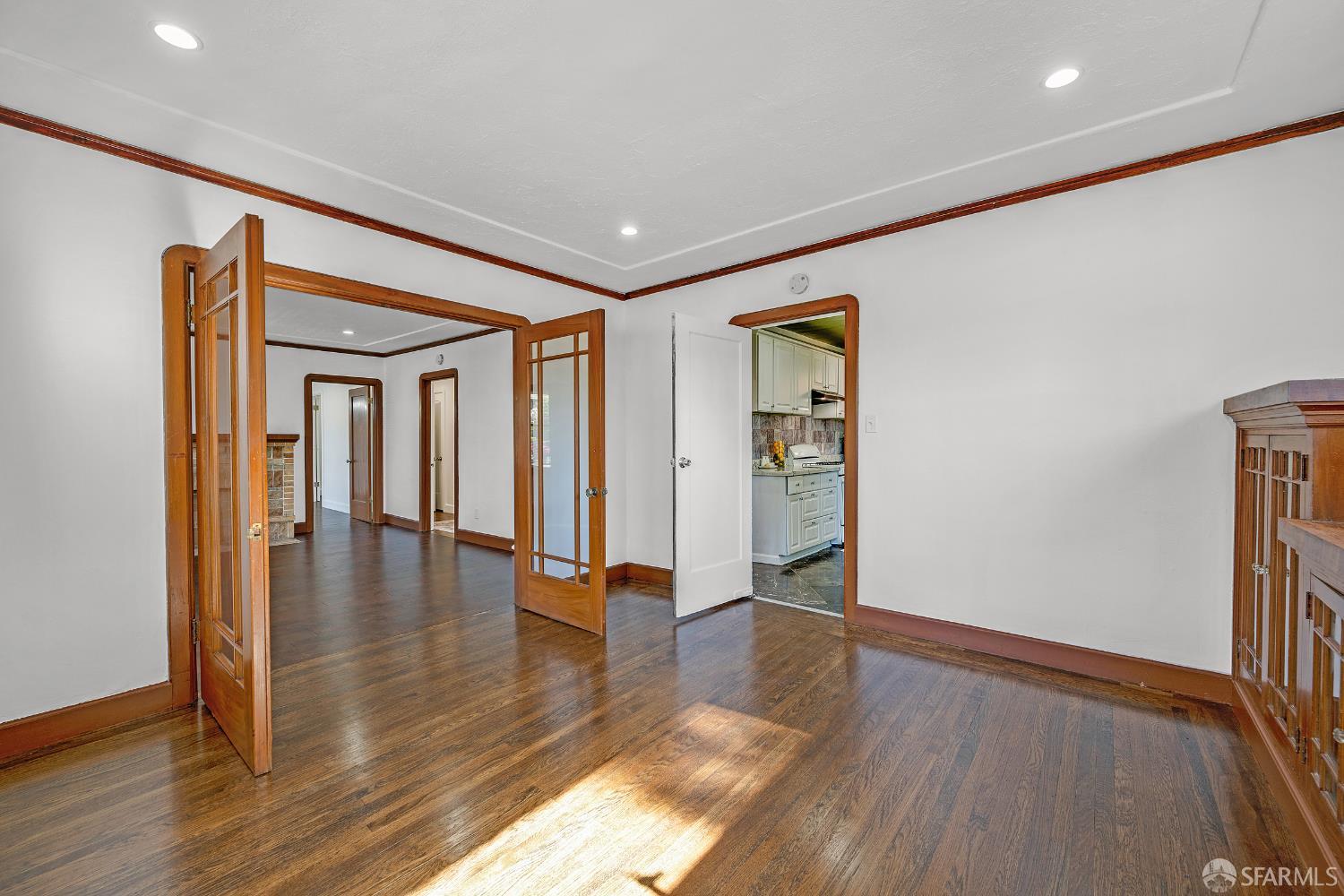 Detail Gallery Image 9 of 29 For 3422 Kansas St, Oakland,  CA 94602 - 3 Beds | 1 Baths