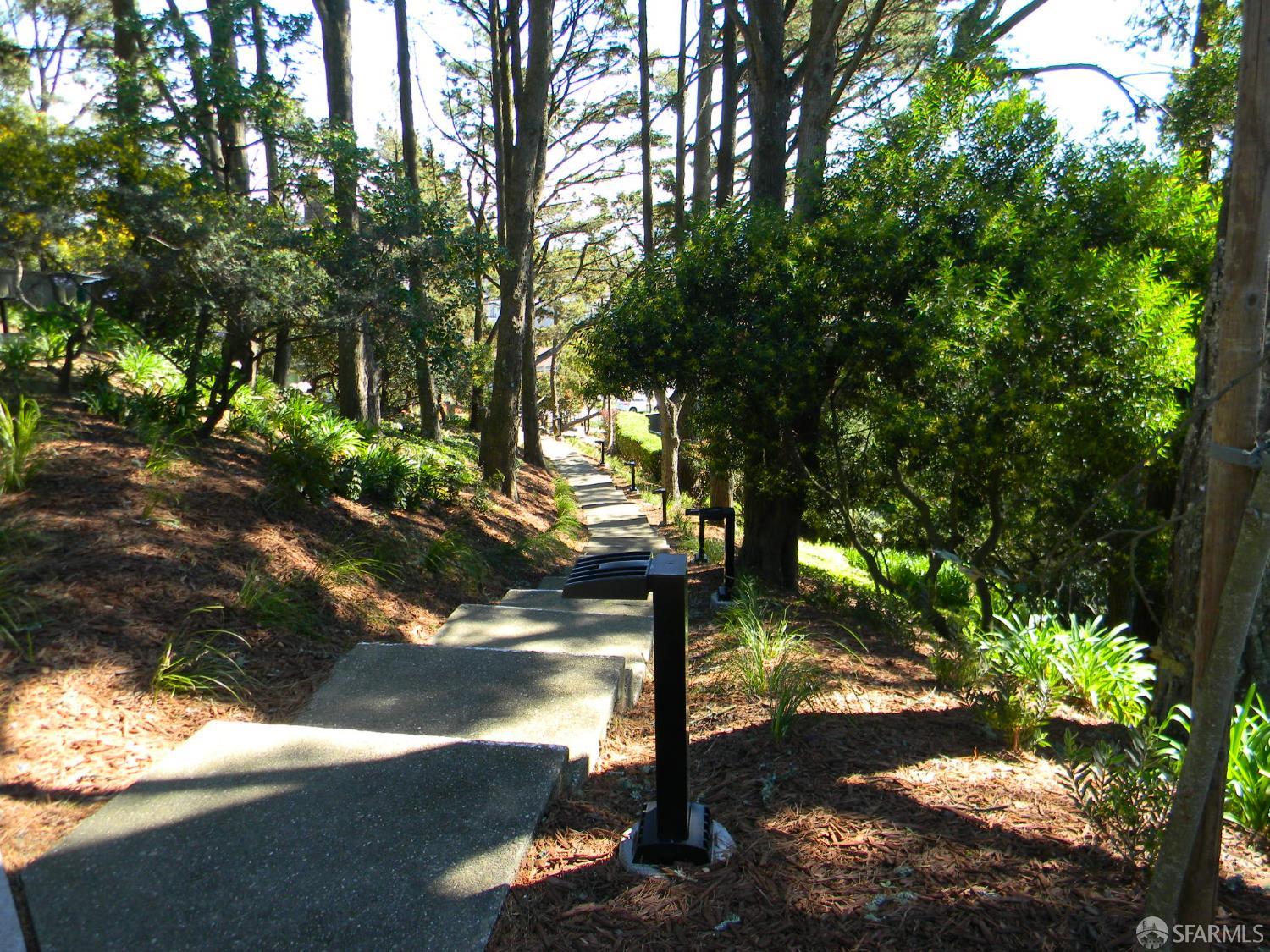 Photo #33: 426112924 Listing: Photo #33