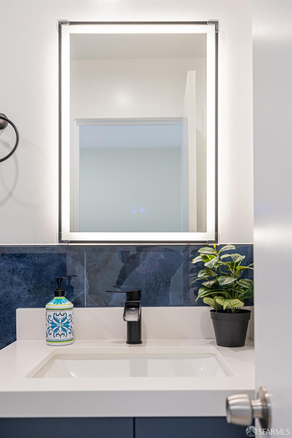 Detail Gallery Image 15 of 39 For 125 Garfield St, San Francisco,  CA 94134 - 4 Beds | 2 Baths