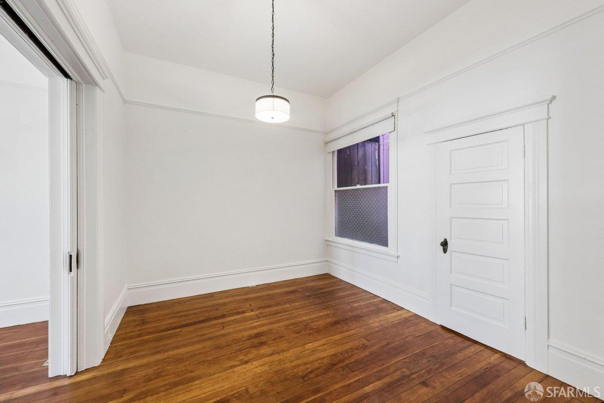 Detail Gallery Image 6 of 25 For 2205 Bryant St, San Francisco,  CA 94110 - 3 Beds | 1/1 Baths