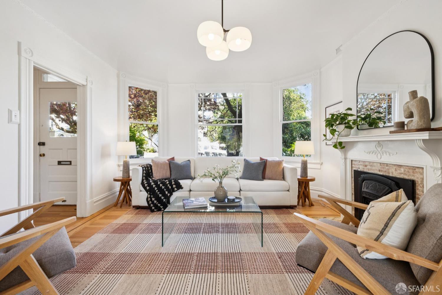 Detail Gallery Image 6 of 51 For 4333 23rd St, San Francisco,  CA 94114 - 3 Beds | 3 Baths