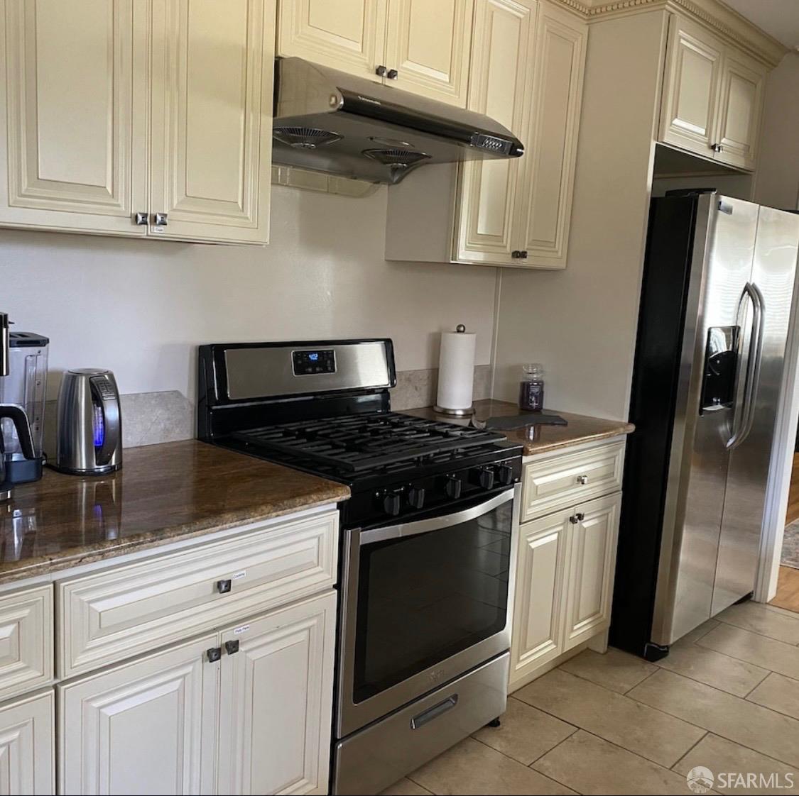 Detail Gallery Image 11 of 38 For 4052 Costado Rd, Pebble Beach,  CA 93953 - 3 Beds | 2 Baths