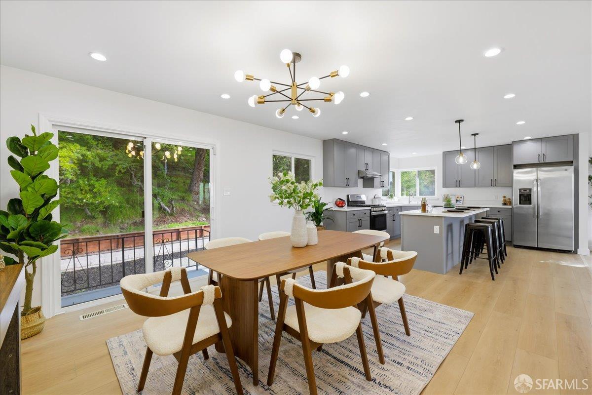 Detail Gallery Image 14 of 46 For 15942 Cambrian Dr, San Leandro,  CA 94578 - 5 Beds | 3 Baths